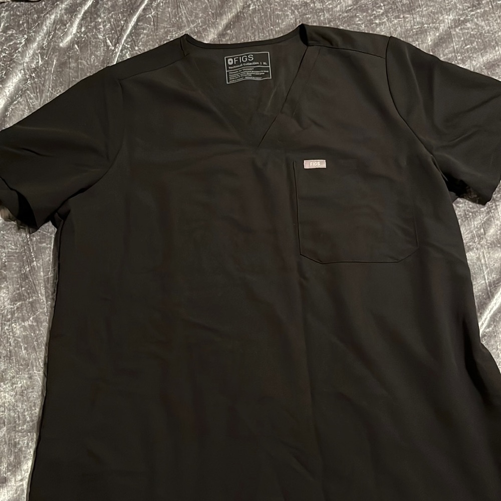 Black Figs Top